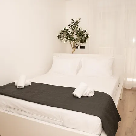 Sanmar Apartment *