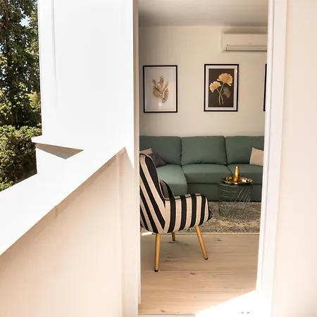 Sanmar Apartment *