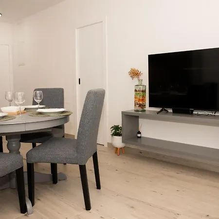 Sanmar Apartment *